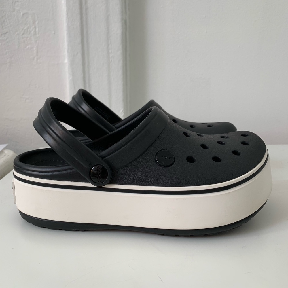 CROCS CROCBAND PLATFORM CLOG BLACK/WHITE
